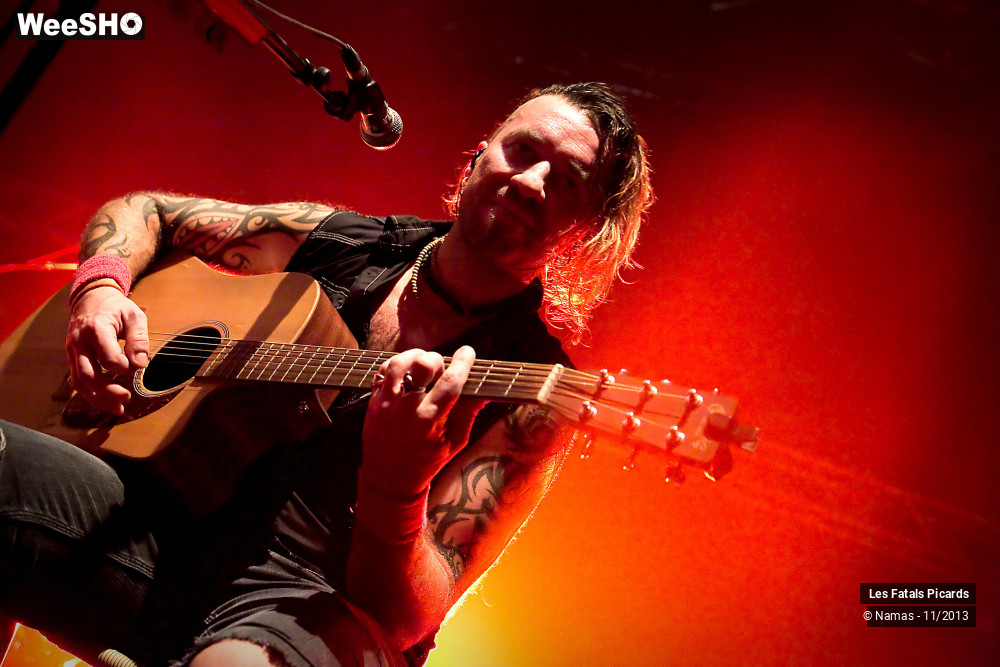 29/96 photos du spectacle Les Fatals Picards