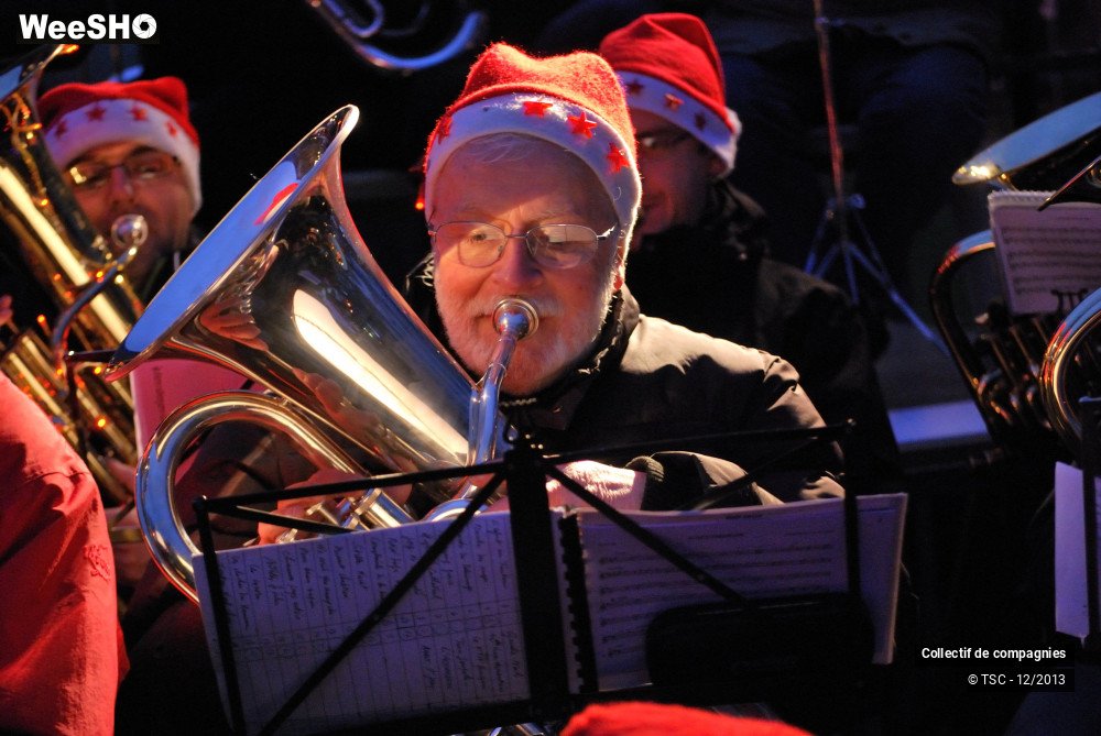 19/36 photos du spectacle Les tubas de Noël