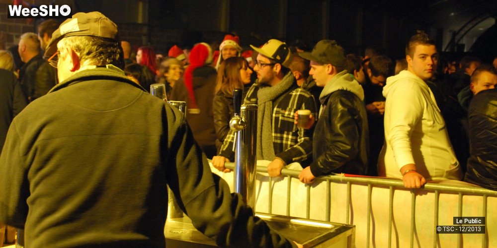 5/11 photos du spectacle Le Père Noël est un Rockeur Ambiance