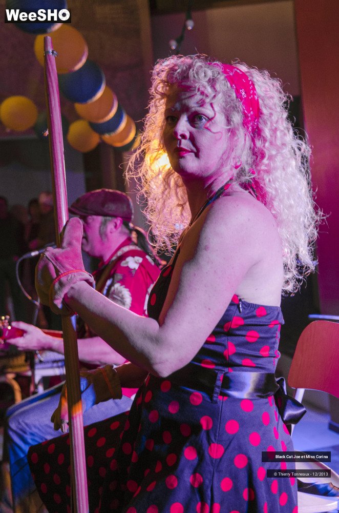 4/9 photos du spectacle Black Cat Joe & Miss Corina