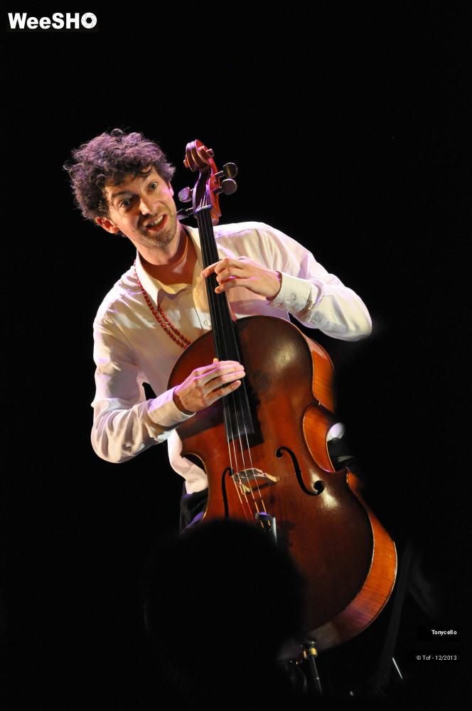 24/50 photos du spectacle Tonycello