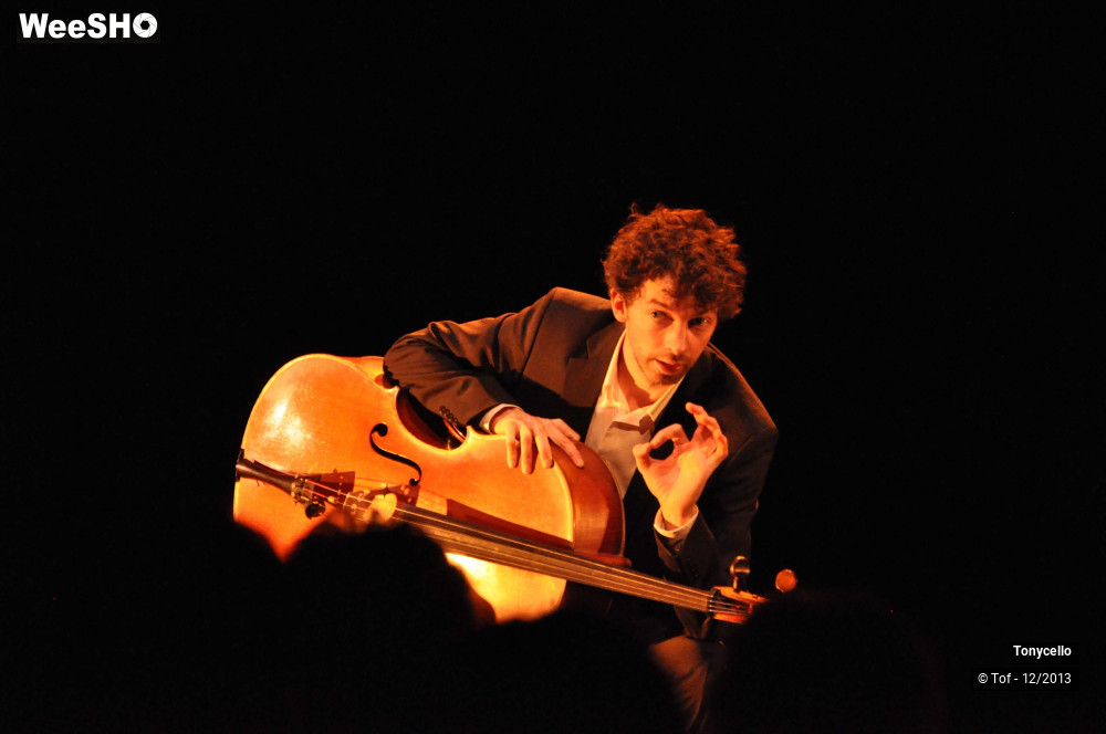 34/50 photos du spectacle Tonycello