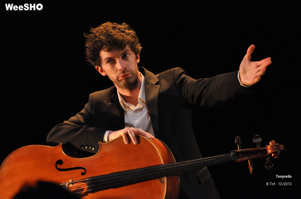 36/50 photos du spectacle Tonycello