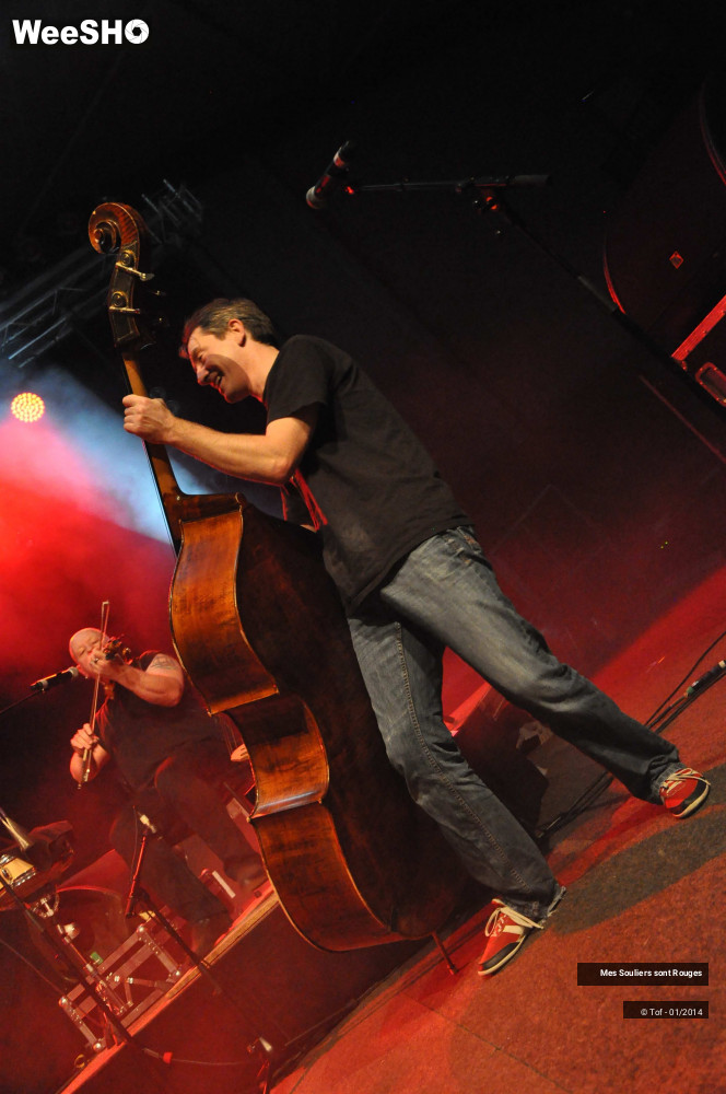 30/50 photos du spectacle Mes Souliers sont Rouges