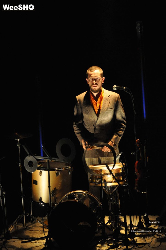 56/57 photos du spectacle Tony Melvil