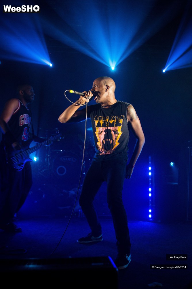 11/33 photos du spectacle As They Burn
