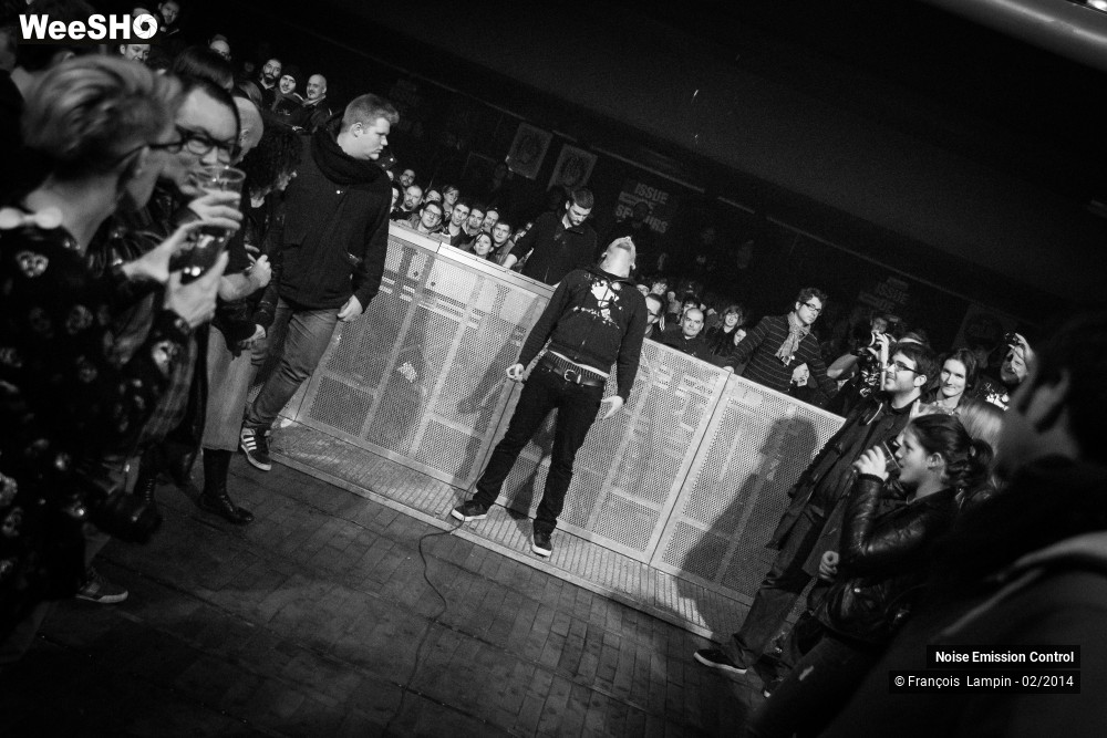 12/35 photos du spectacle Noise Emission Control 