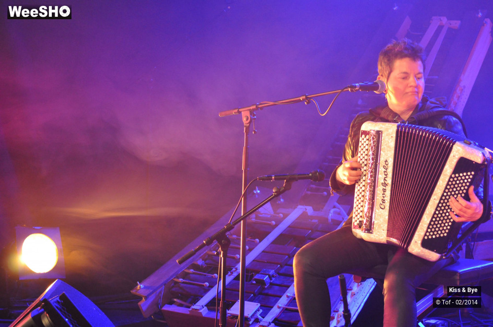 7/48 photos du spectacle Kiss & Bye