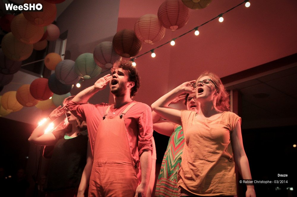 9/44 photos du spectacle Douze