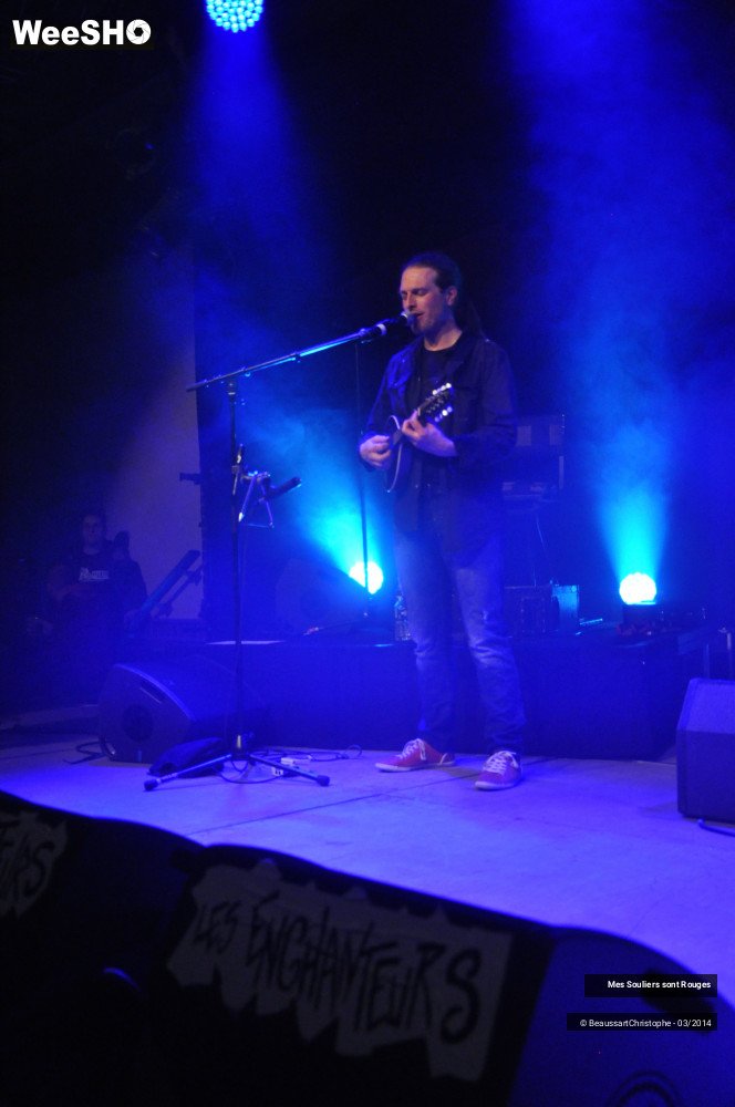 57/58 photos du spectacle Mes Souliers Sont Rouges