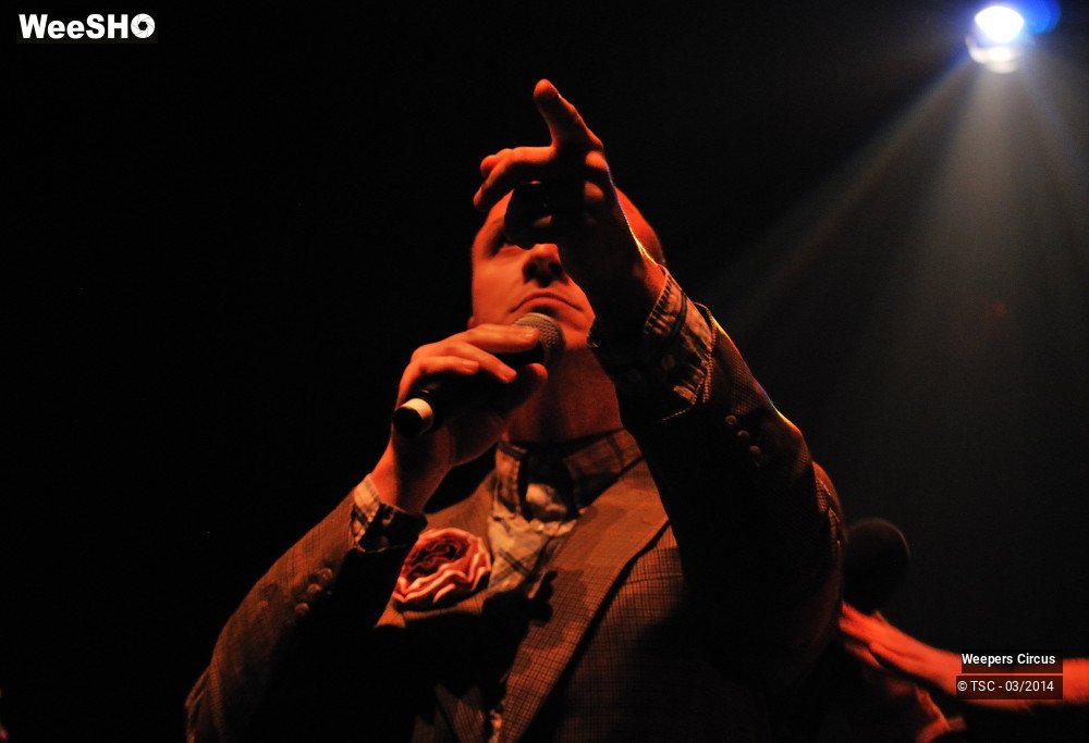 10/35 photos du spectacle Weepers Circus