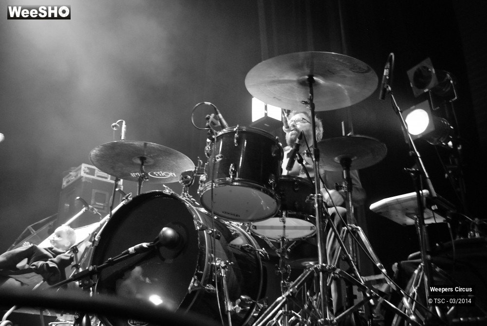 14/35 photos du spectacle Weepers Circus