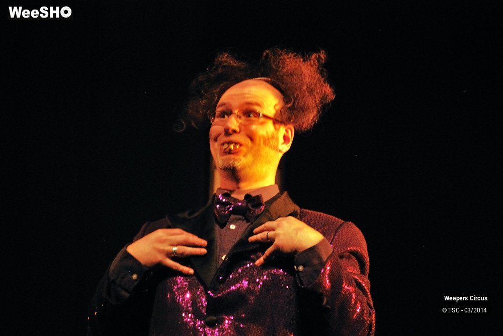 24/35 photos du spectacle Weepers Circus