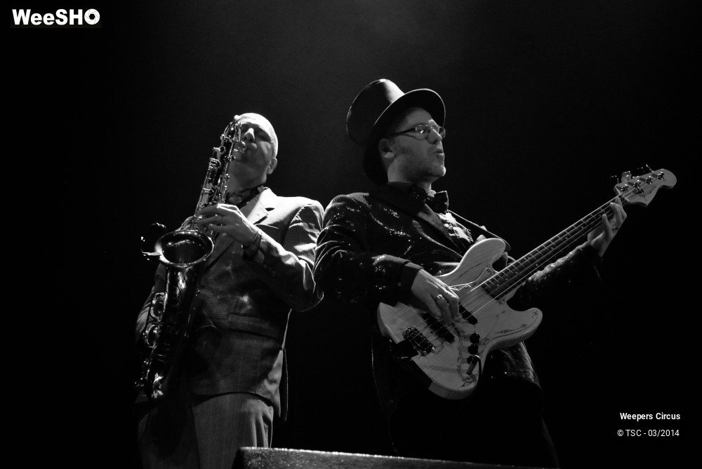28/35 photos du spectacle Weepers Circus