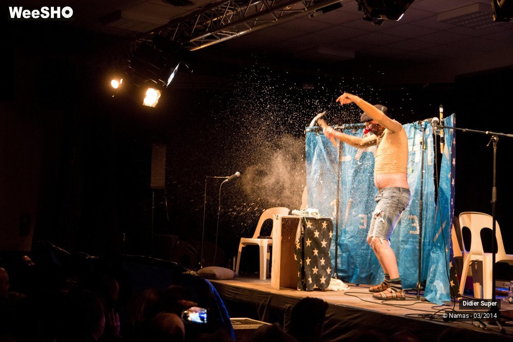 3/18 photos du spectacle Didier Super