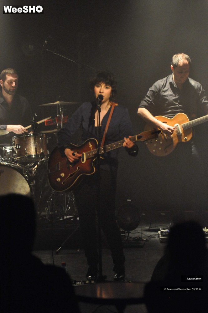 43/45 photos du spectacle Laura Cahen