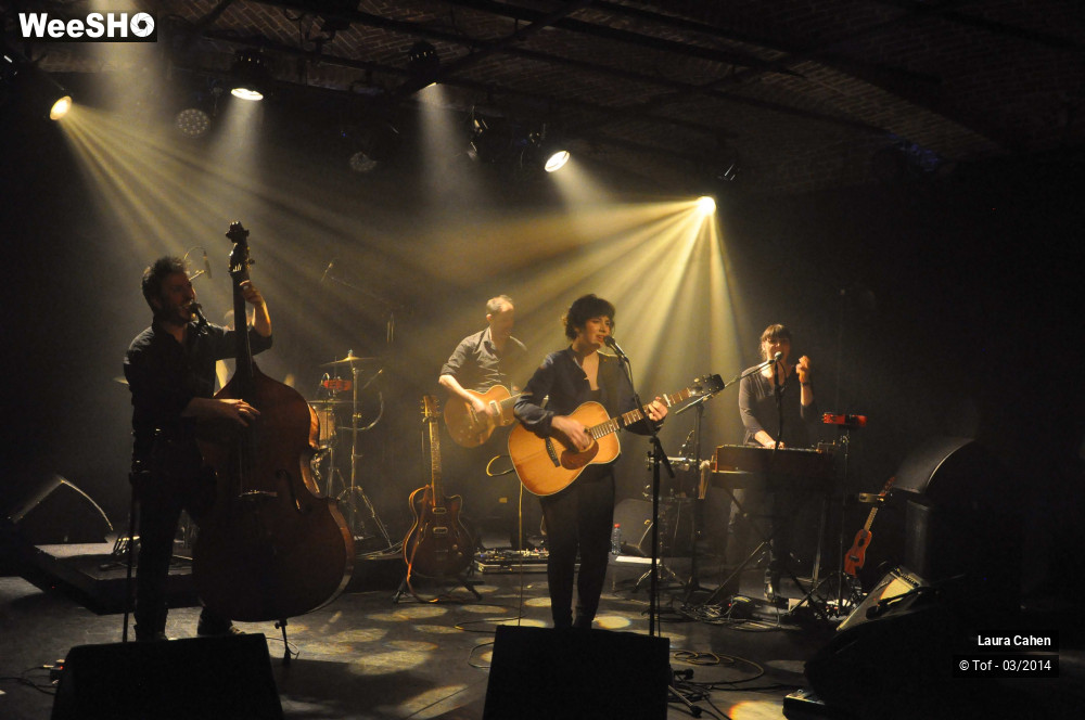 14/45 photos du spectacle Laura Cahen