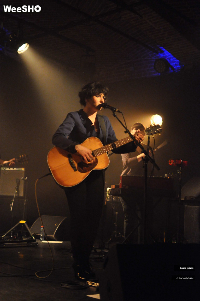 24/45 photos du spectacle Laura Cahen
