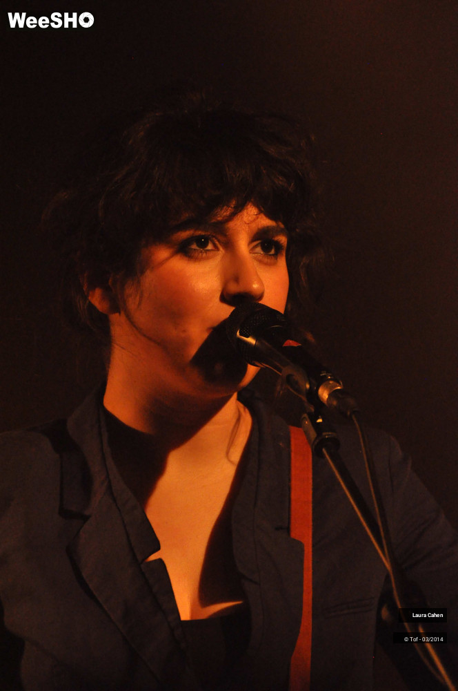 28/45 photos du spectacle Laura Cahen