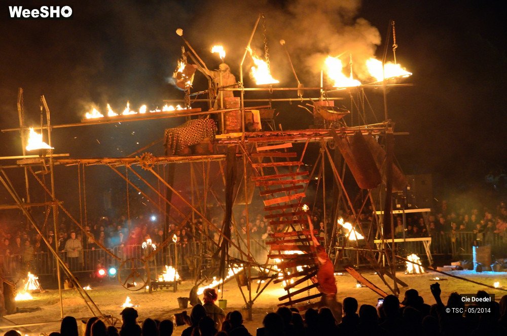 3/36 photos du spectacle La Fabrique