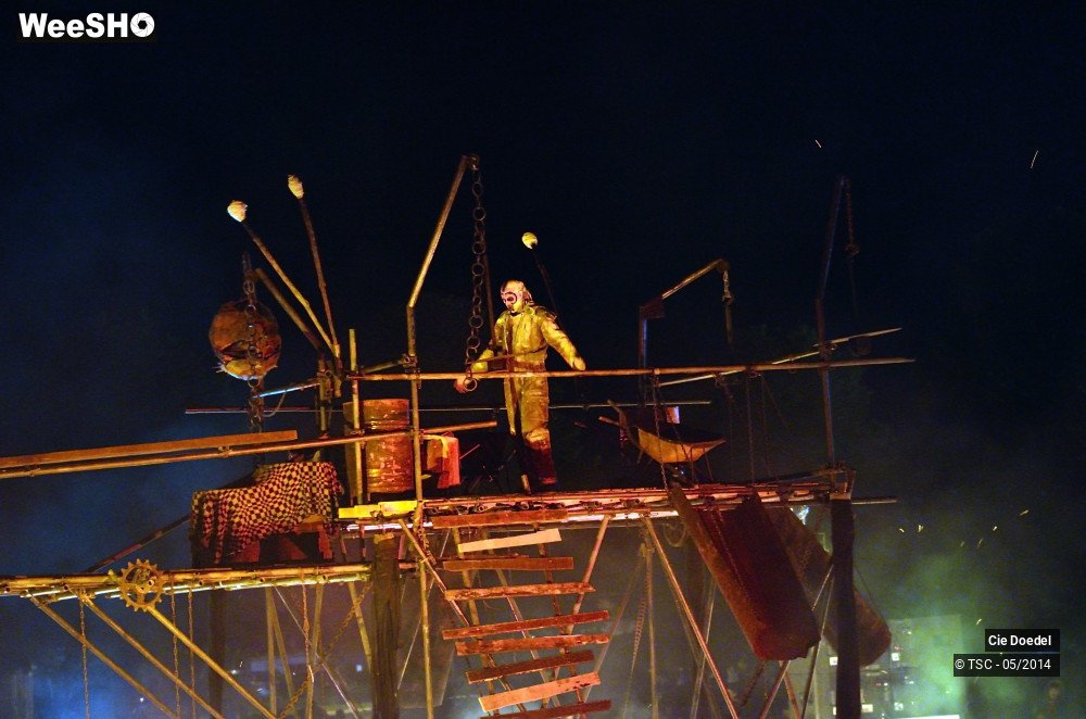4/36 photos du spectacle La Fabrique