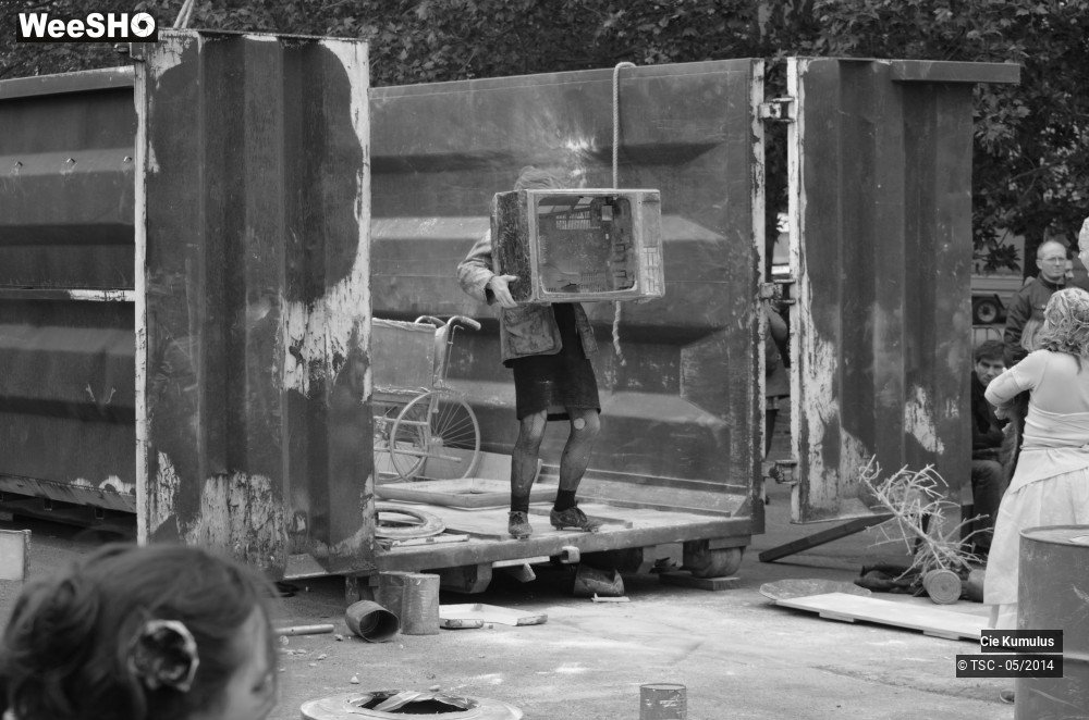 32/50 photos du spectacle Silence Encombrant