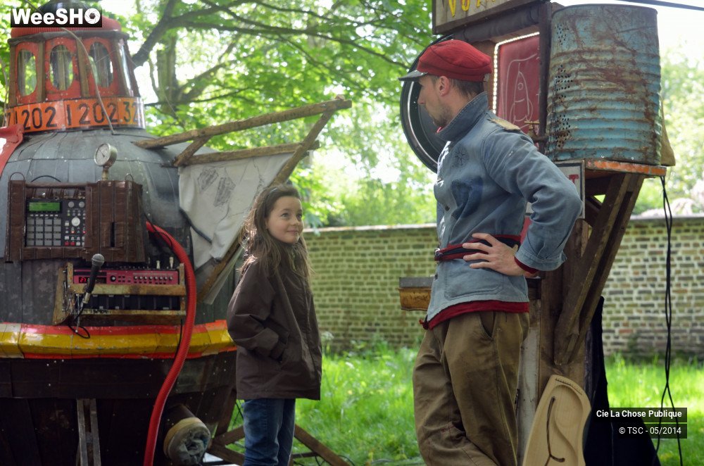 13/20 photos du spectacle Marchand De Voyages