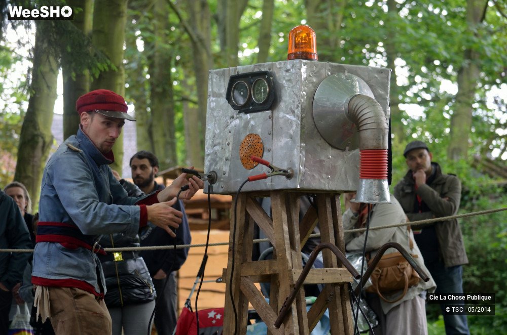 18/20 photos du spectacle Marchand De Voyages
