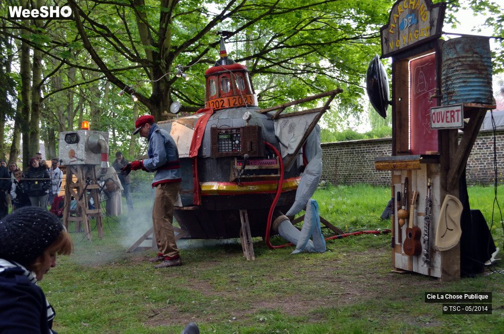 19/20 photos du spectacle Marchand De Voyages