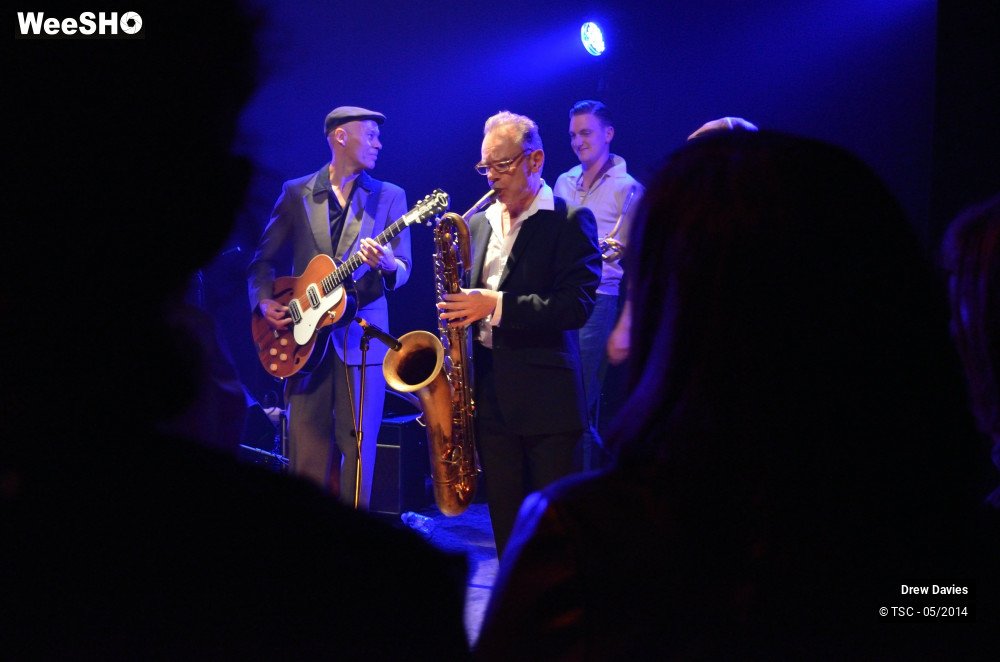 32/50 photos du spectacle Drew Davies Rhythm Combo