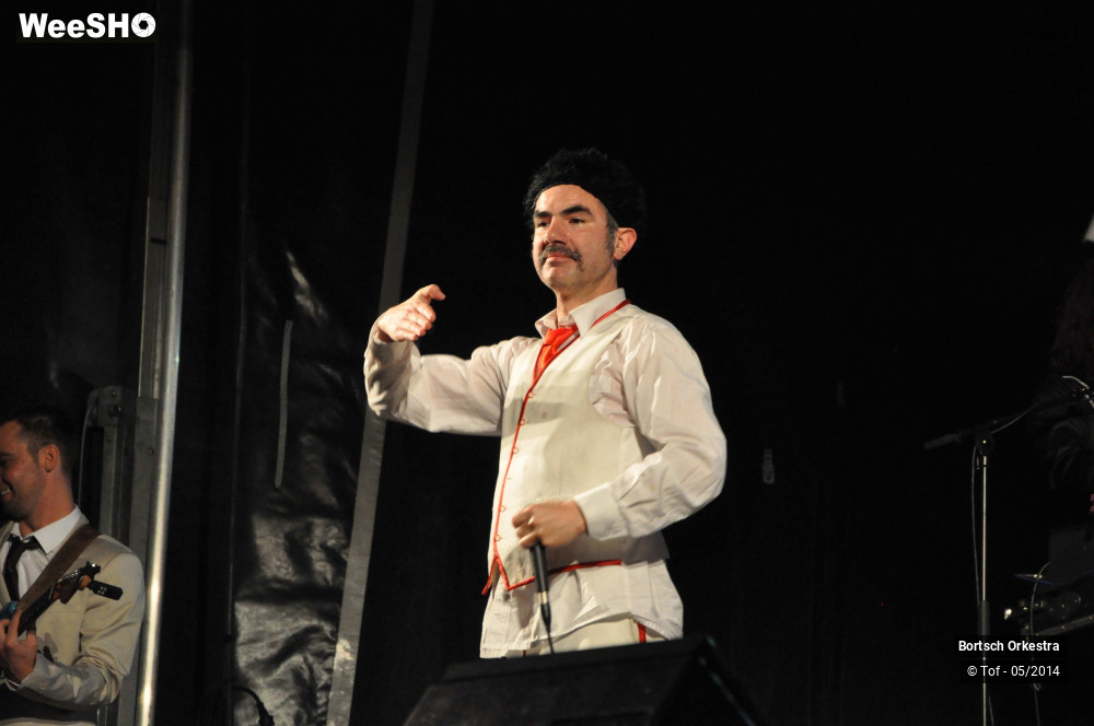 11/42 photos du spectacle Le Grand Bal du Bortsch Orkestra