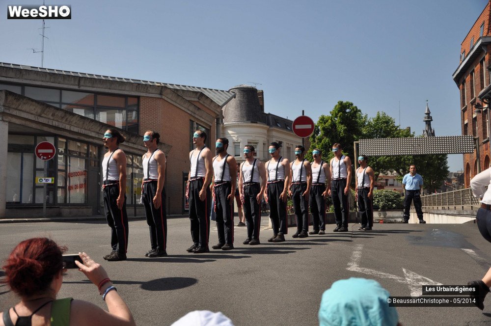 62/62 photos du spectacle La Revue Militaire
