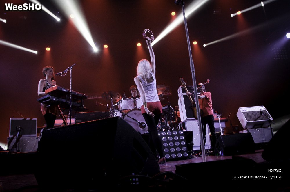 5/38 photos du spectacle HollySiz