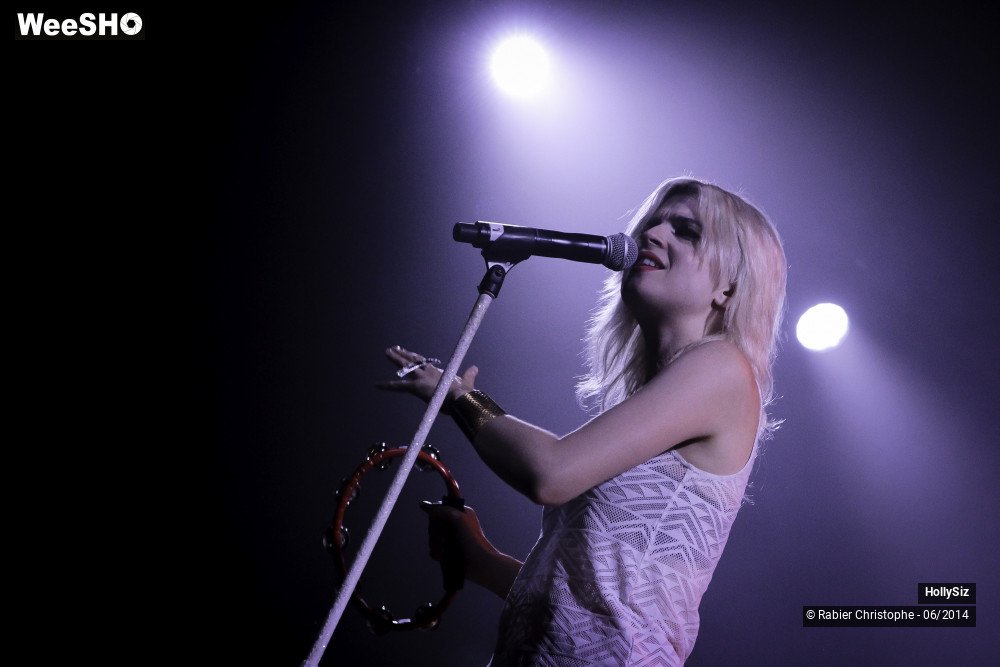 16/38 photos du spectacle HollySiz
