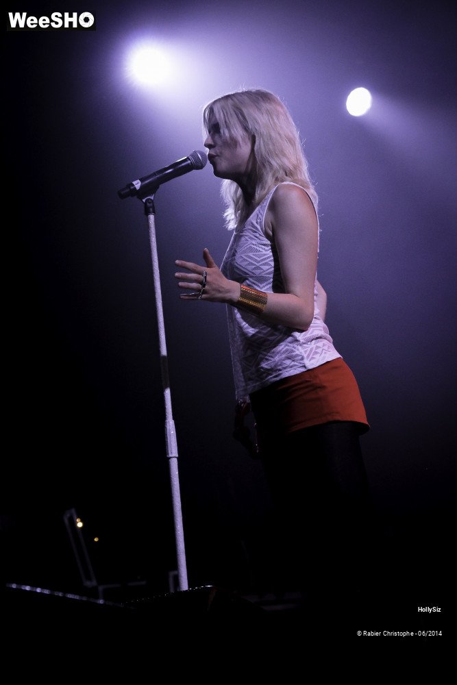25/38 photos du spectacle HollySiz