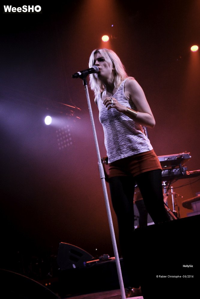33/38 photos du spectacle HollySiz