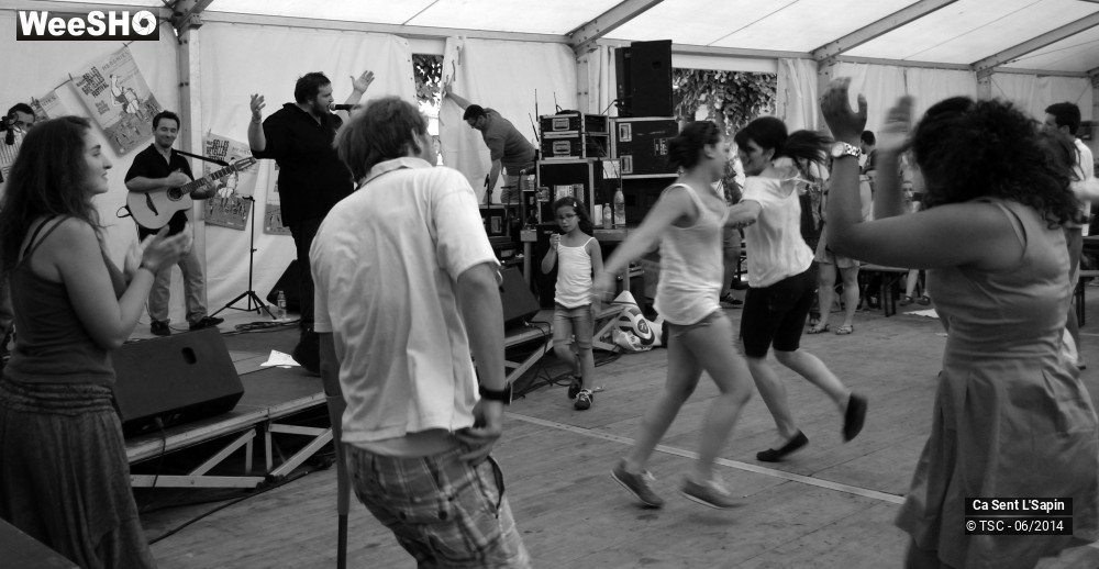 32/38 photos du spectacle Ca sent L'sapin