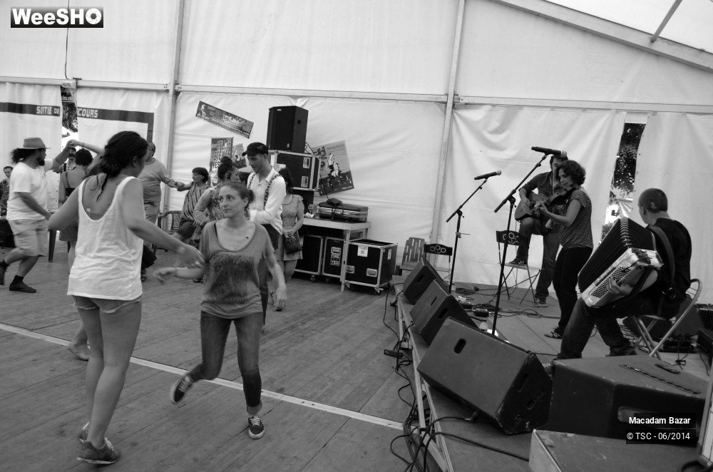 15/24 photos du spectacle Macadam Bazar