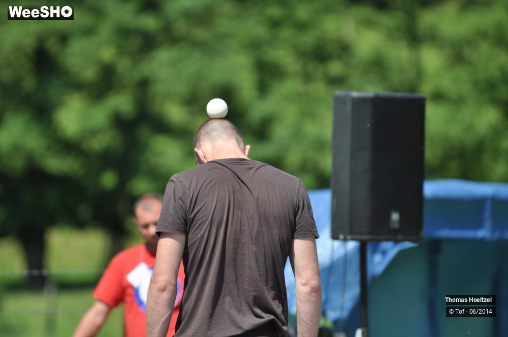 2/36 photos du spectacle Ako, petite pièce jonglée et gesticulée
