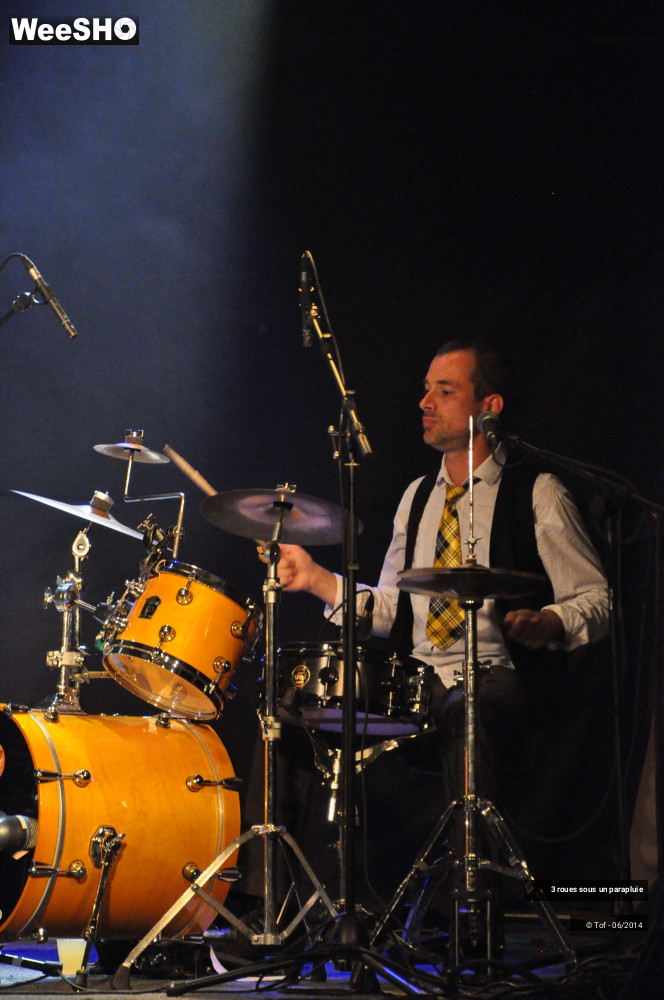 11/44 photos du spectacle Trois roues sous un parapluie