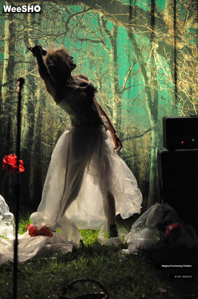 6/66 photos du spectacle Le ciel rouge n'a plus soif