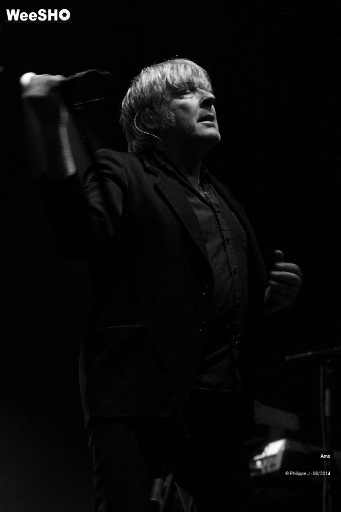 19/22 photos du spectacle Arno