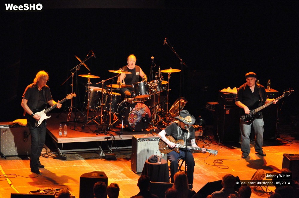 48/53 photos du spectacle Johnny Winter