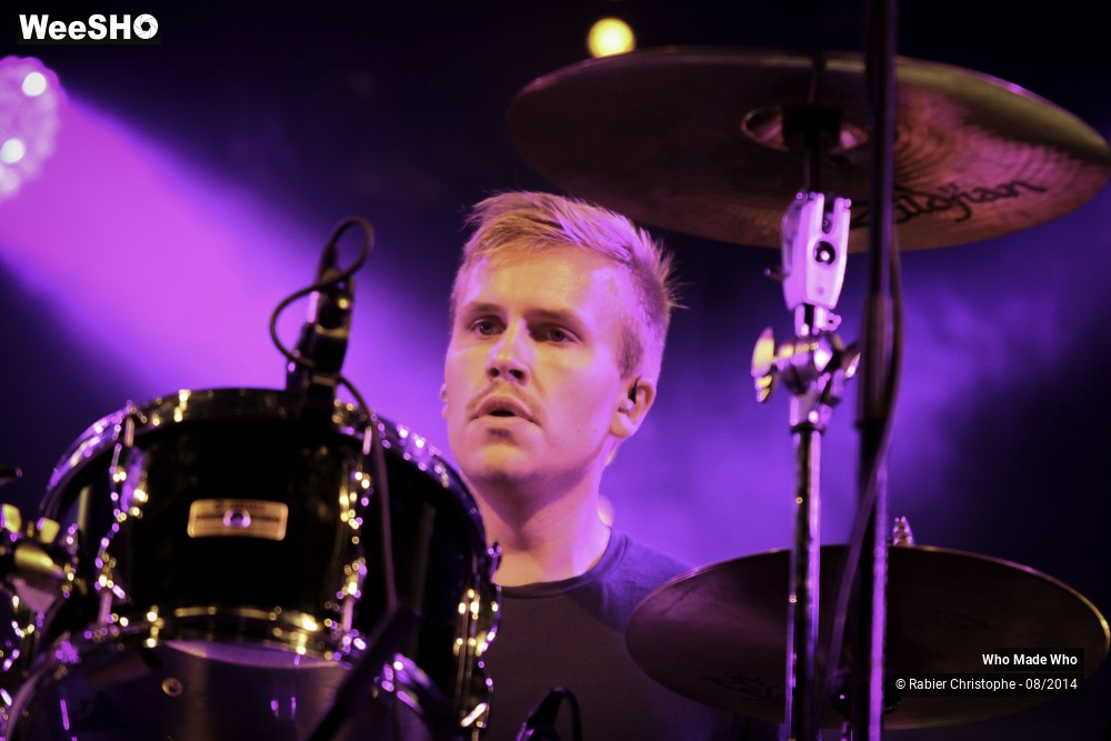 14/26 photos du spectacle Who made who