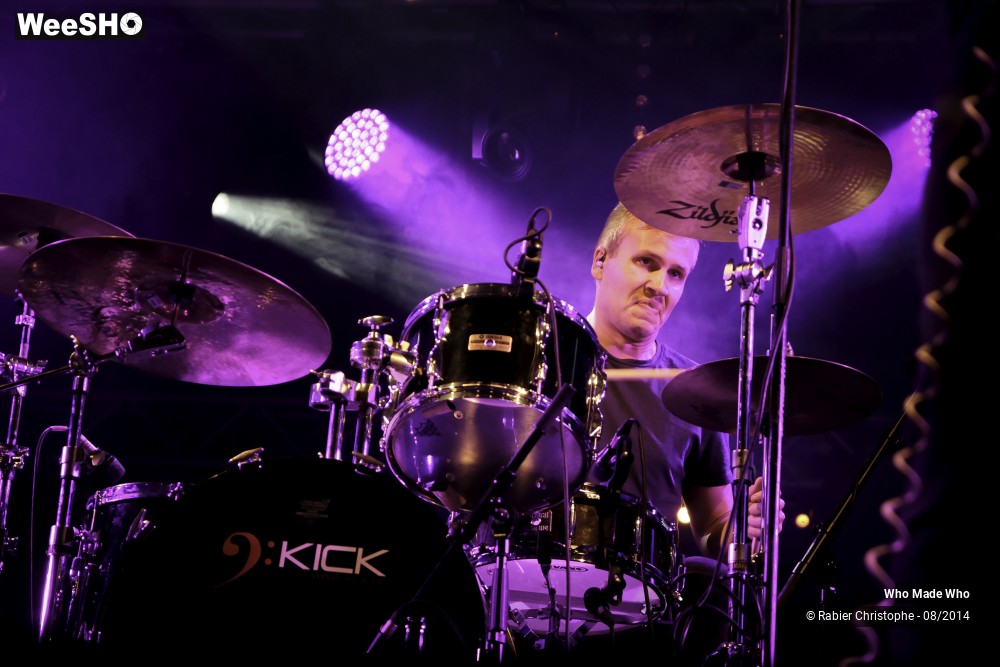 15/26 photos du spectacle Who made who