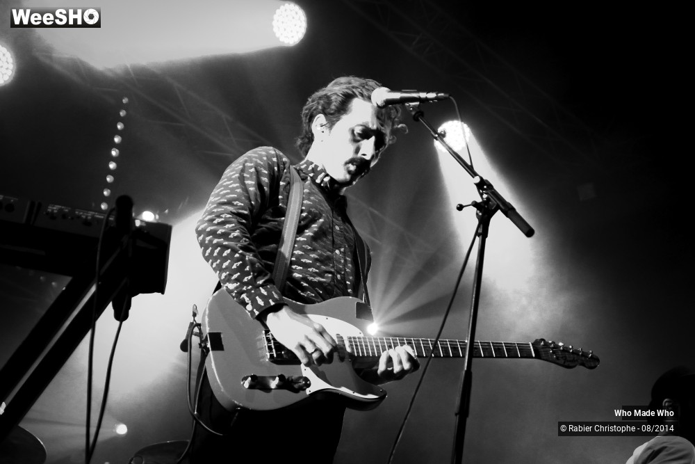 16/26 photos du spectacle Who made who