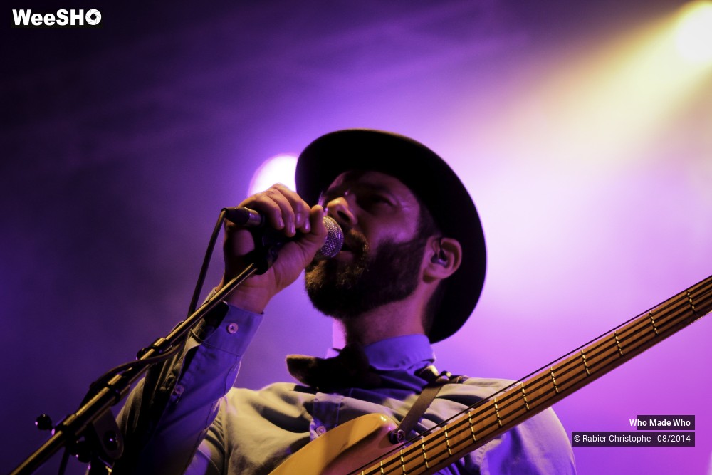 17/26 photos du spectacle Who made who