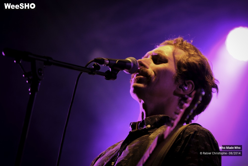 23/26 photos du spectacle Who made who