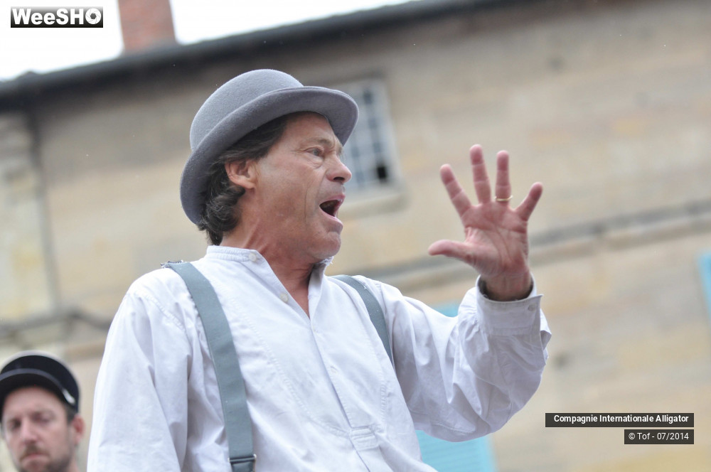 9/51 photos du spectacle Rue Jean Jaurès