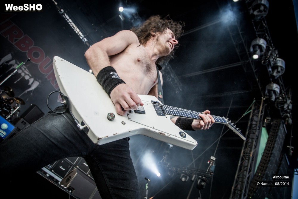 40/49 photos du spectacle Airbourne
